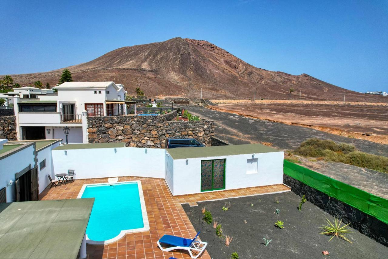 Casa Fatmar Montana Roja-Piscina Privada Villa Playa Blanca  Exterior photo